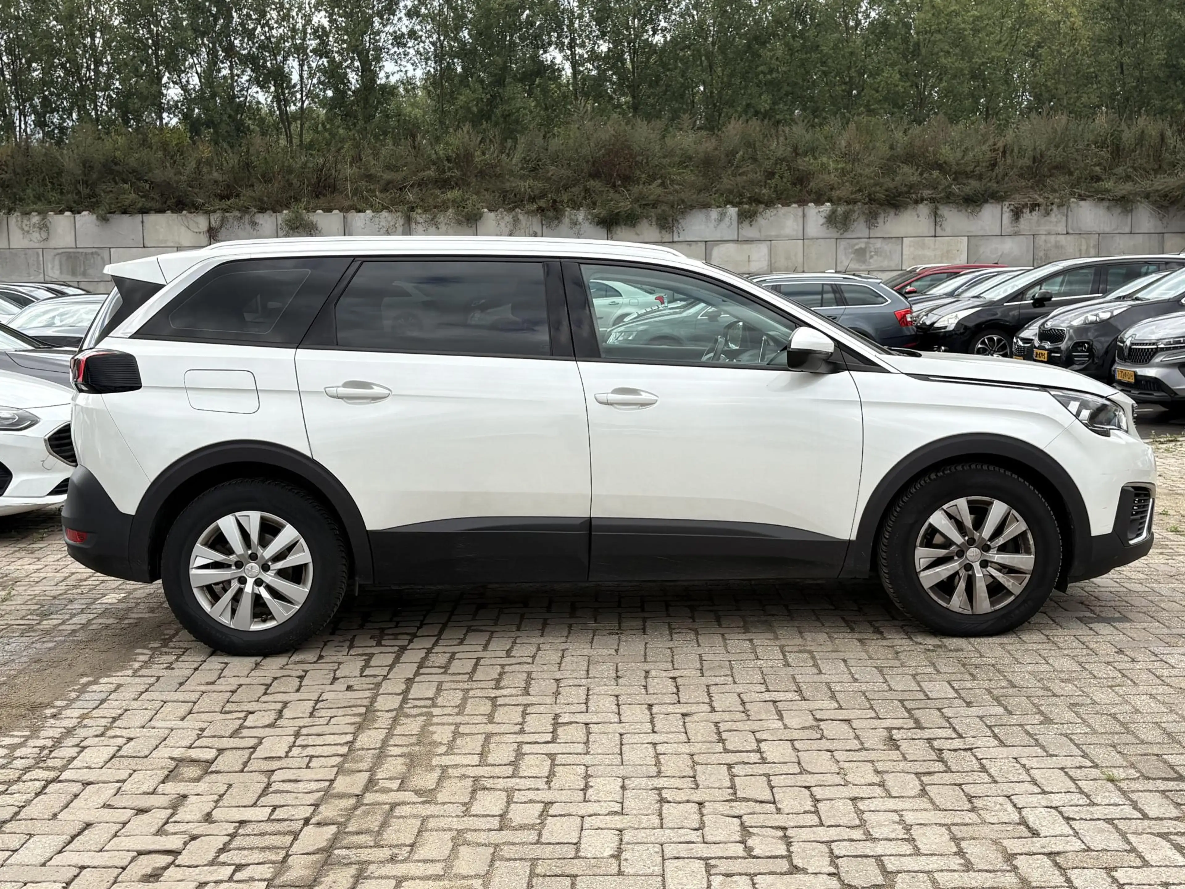 Peugeot 5008 1.2 PureTech Active Automaat | 7 Persoons | Camera — photo 7