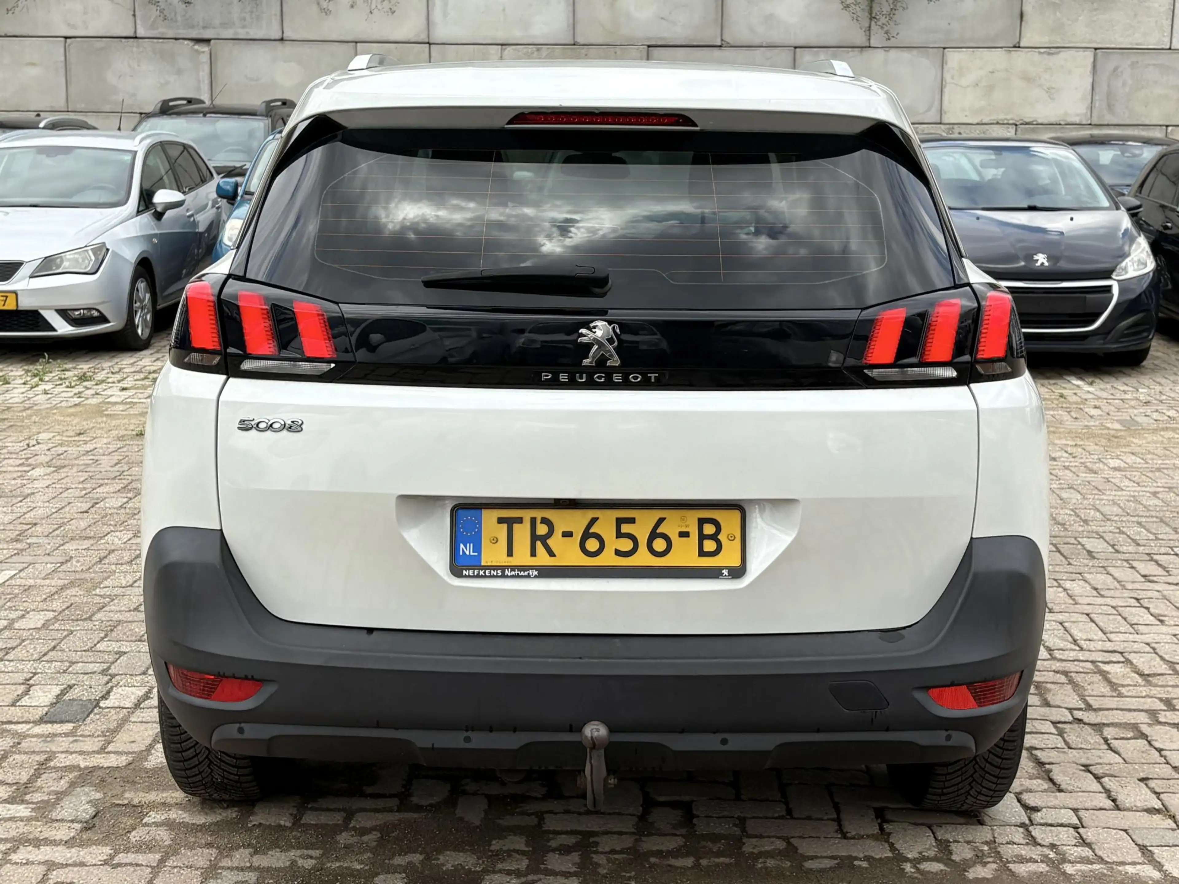 Peugeot 5008 1.2 PureTech Active Automaat | 7 Persoons | Camera — photo 6