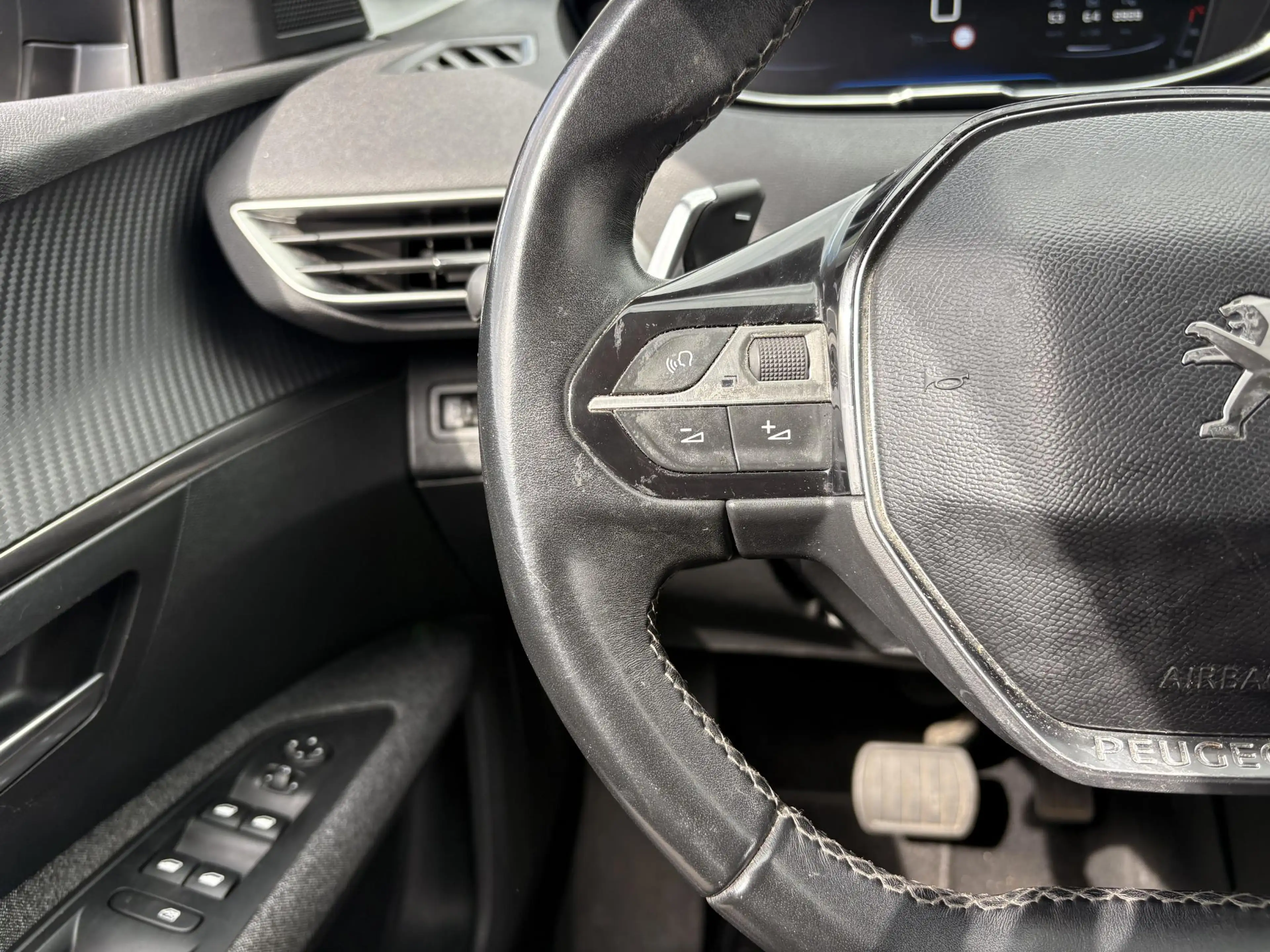 Peugeot 5008 1.2 PureTech Active Automaat | 7 Persoons | Camera — photo 10