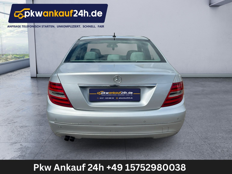 Mercedes-Benz C 180 C Limousine C 180 CGI BlueEfficiency — photo 4