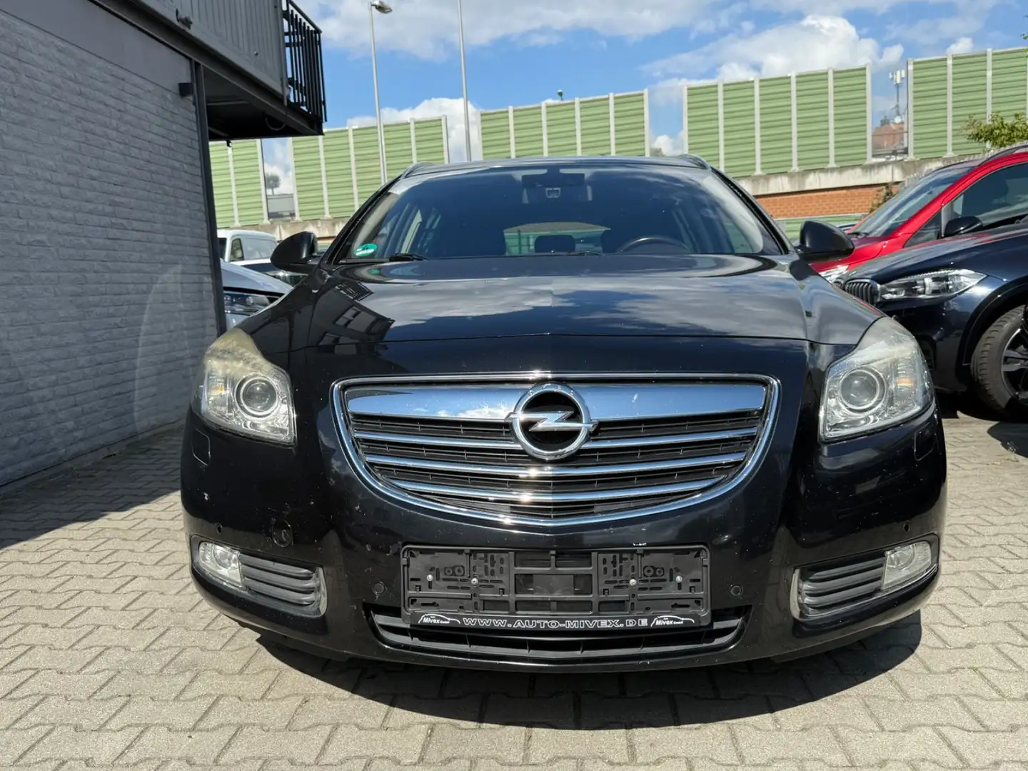 Opel Insignia A 1,8 Sports Tourer Edition Schwarz - 2