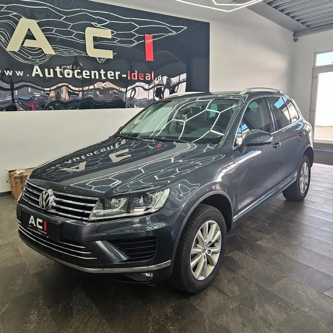 Volkswagen Touareg V6 TDI Terrain T. 4M,AHK,StaH.,SoftC.Pan Gris - 1