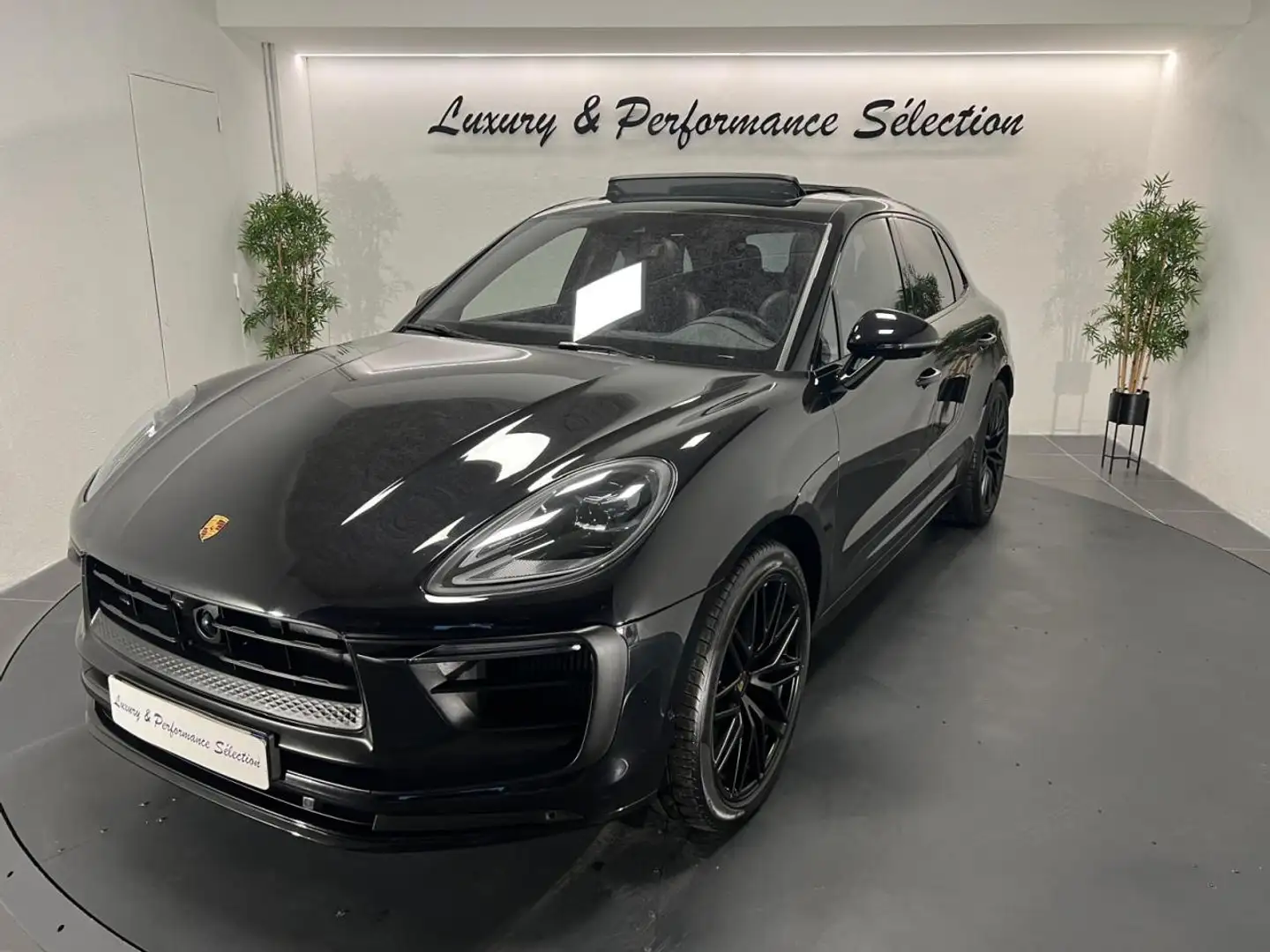 Porsche Macan Phase 3 GTS 2.9 V6 440ch PDK - 1°main - 39000km - Pas de malus - Options+++ Schwarz - 1