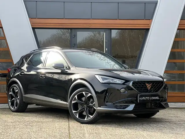 CUPRA Formentor VZ E-Hybrid / PANODAK/ LED/ ADAPTIVE/ 12M GARANTIE