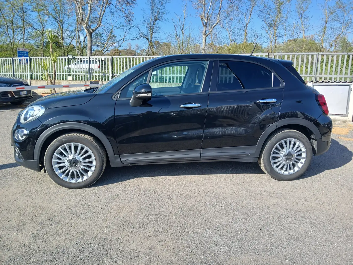 Fiat 500X 1.0 T3 120 CV Connect Schwarz - 2