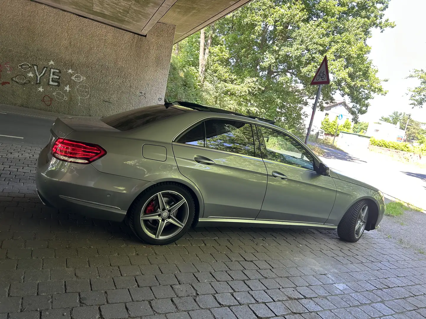 Mercedes-Benz E 350 BlueTEC 4Matic 7G-TRONIC Avantgarde - 2