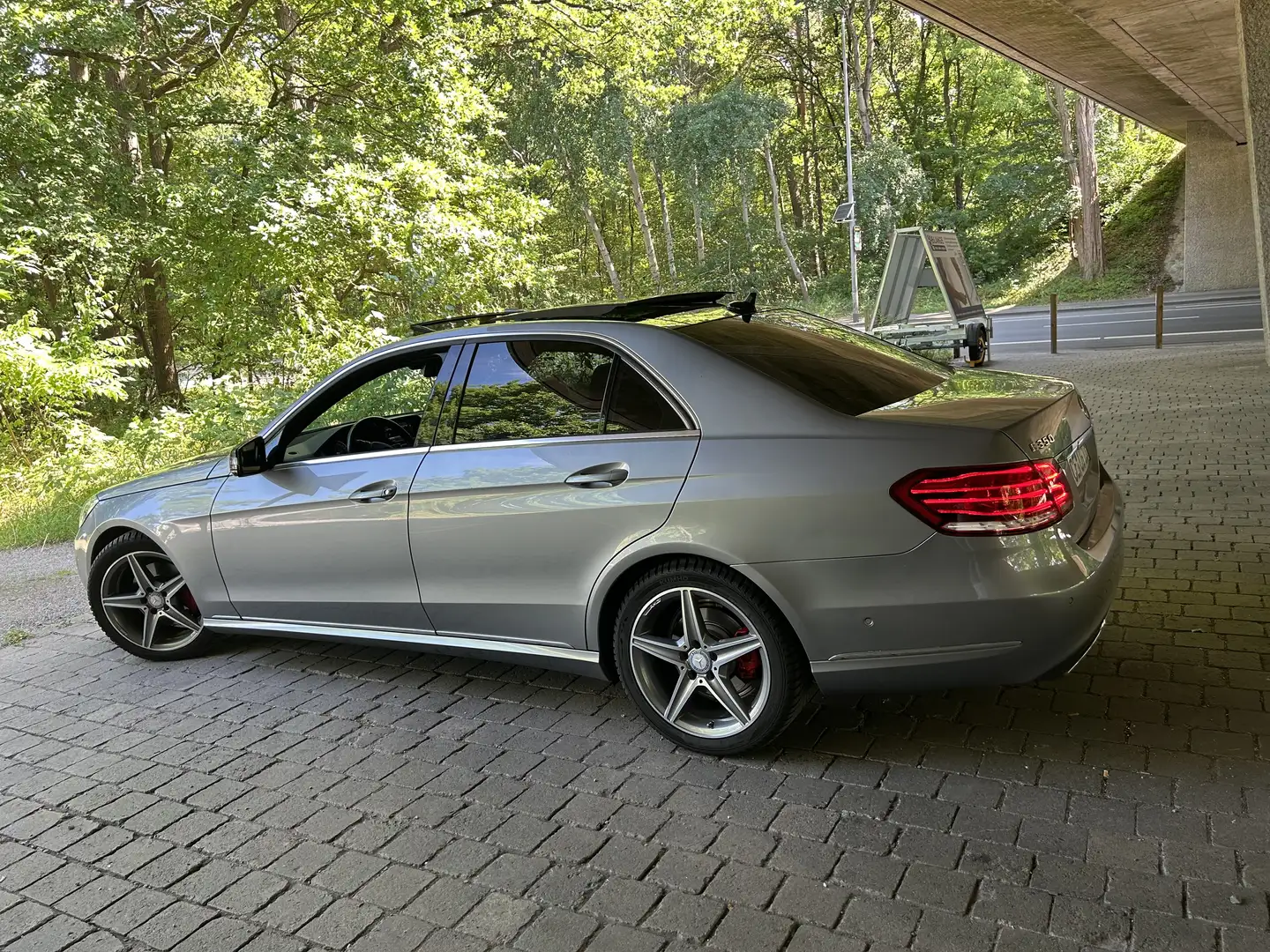 Mercedes-Benz E 350 BlueTEC 4Matic 7G-TRONIC Avantgarde - 1