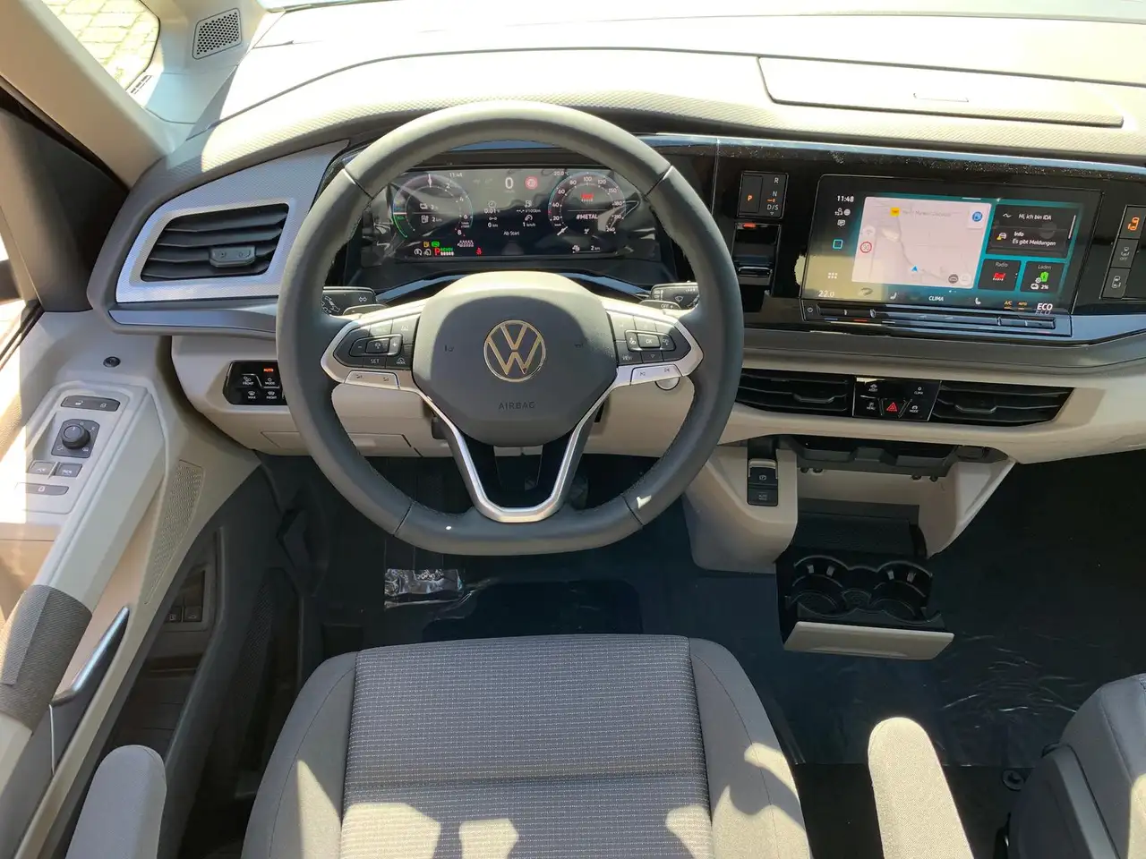Volkswagen T7 Multivan eHybrid 4Motion KÜ 7-Sitzer 2+3Garantie Matrix 2