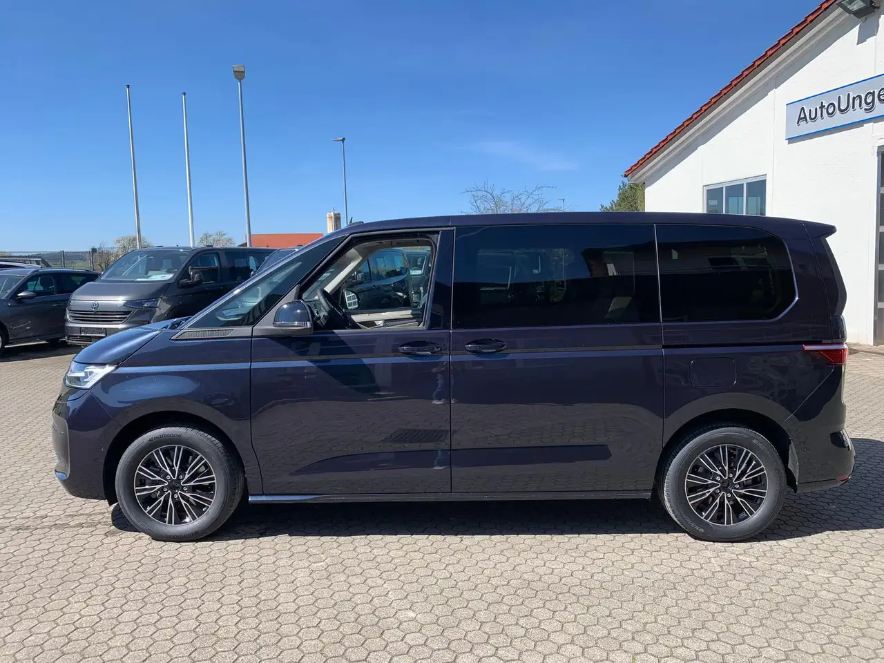 Volkswagen T7 Multivan eHybrid 4Motion KÜ 7-Sitzer 2+3Garantie Matrix 5