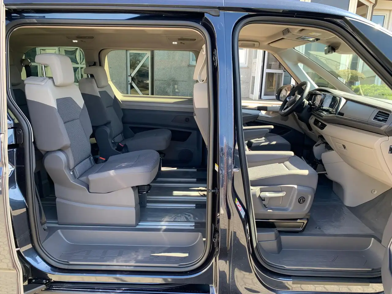 Volkswagen T7 Multivan eHybrid 4Motion KÜ 7-Sitzer 2+3Garantie Matrix 14