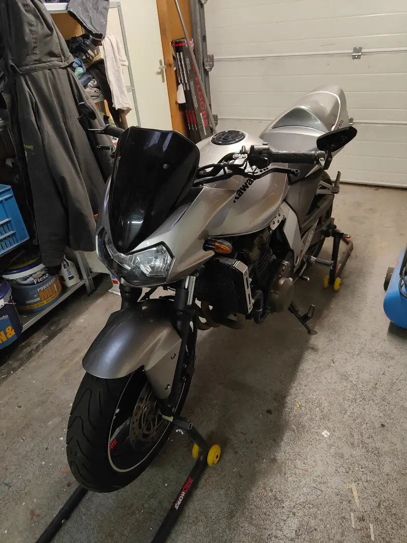 Kawasaki Z 750 Grijs - 1