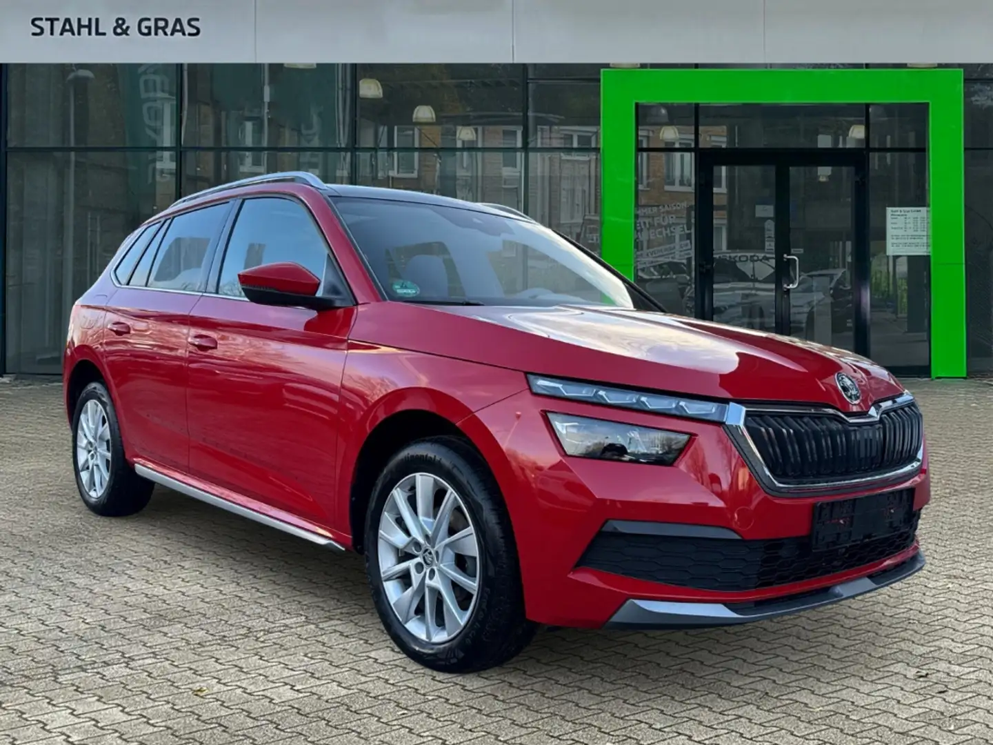 Skoda Kamiq Style 1.5 TSI NAVI PDC 1.HAND TOP Rouge - 1