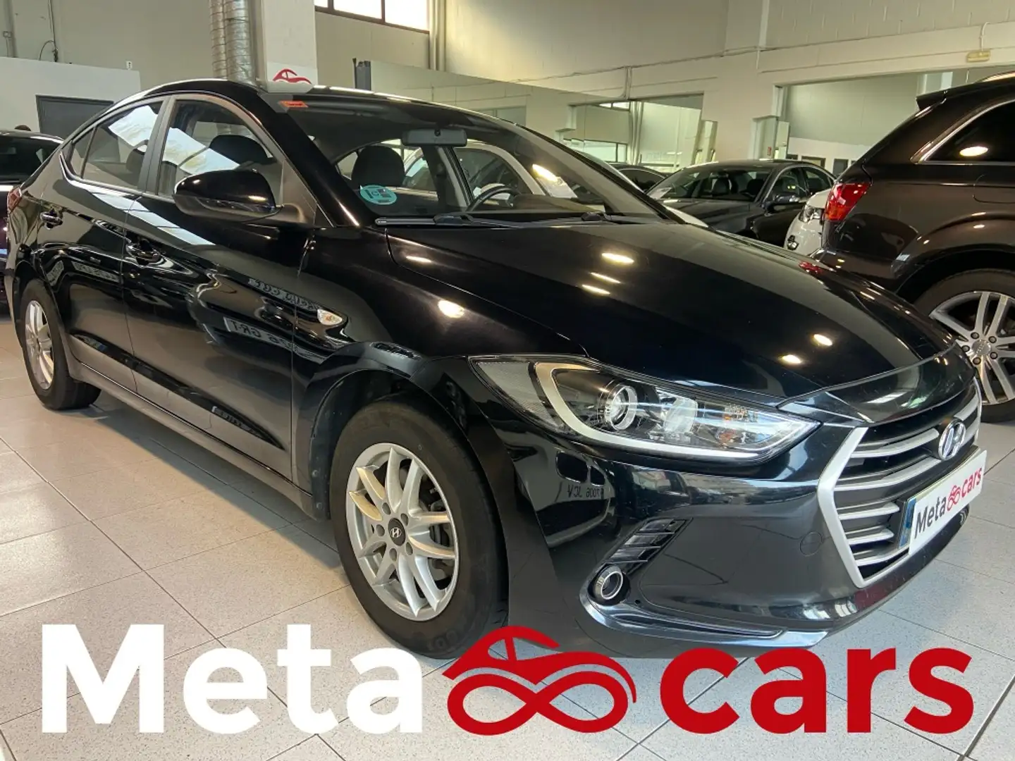 Hyundai ELANTRA 1.6CRDi Klass 136 Schwarz - 1