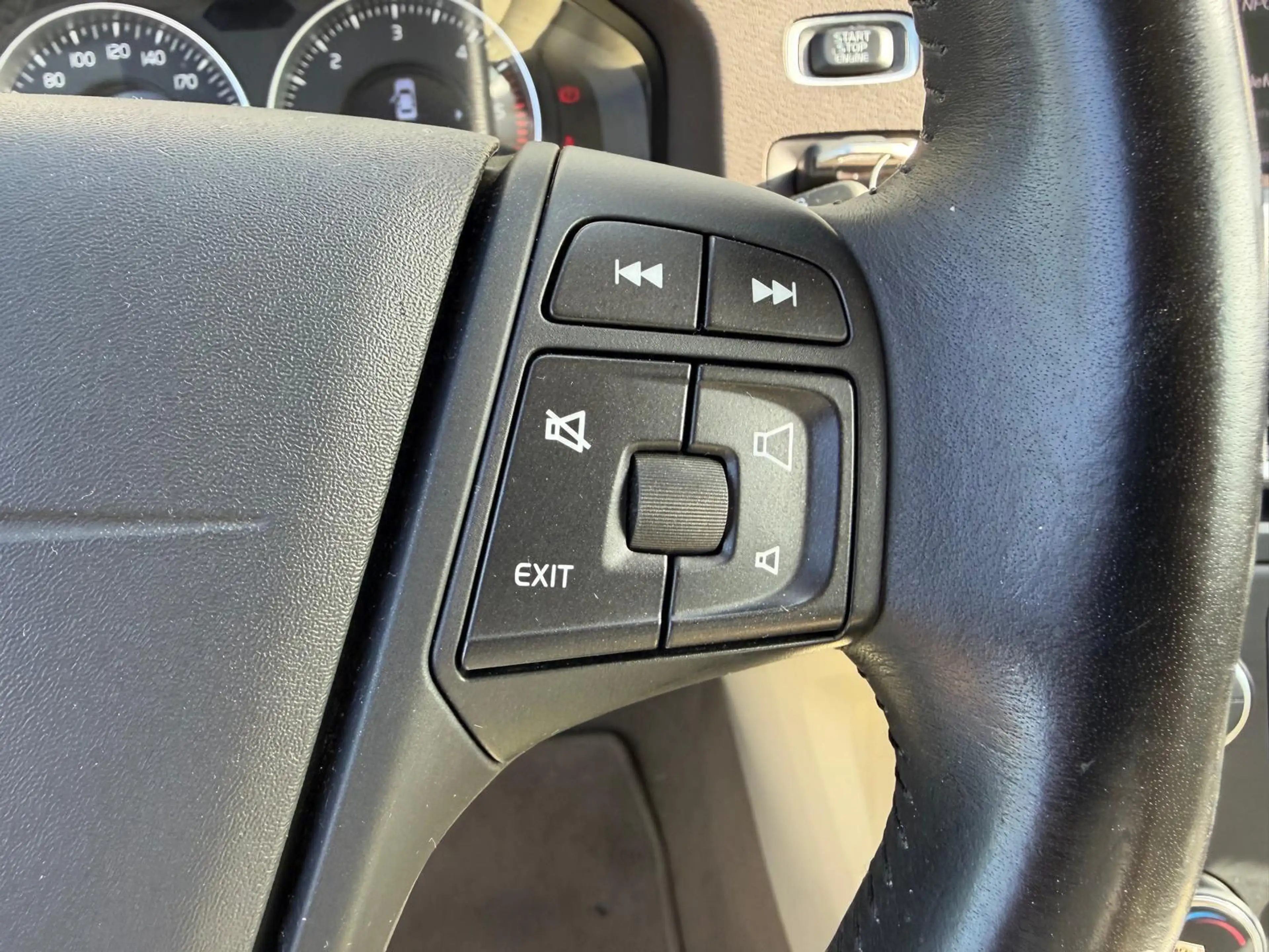 Volvo S60 1.6 D2 Summum/AIRCO/TREKH/NAVI/LEER/CRUISE/APK — photo 15