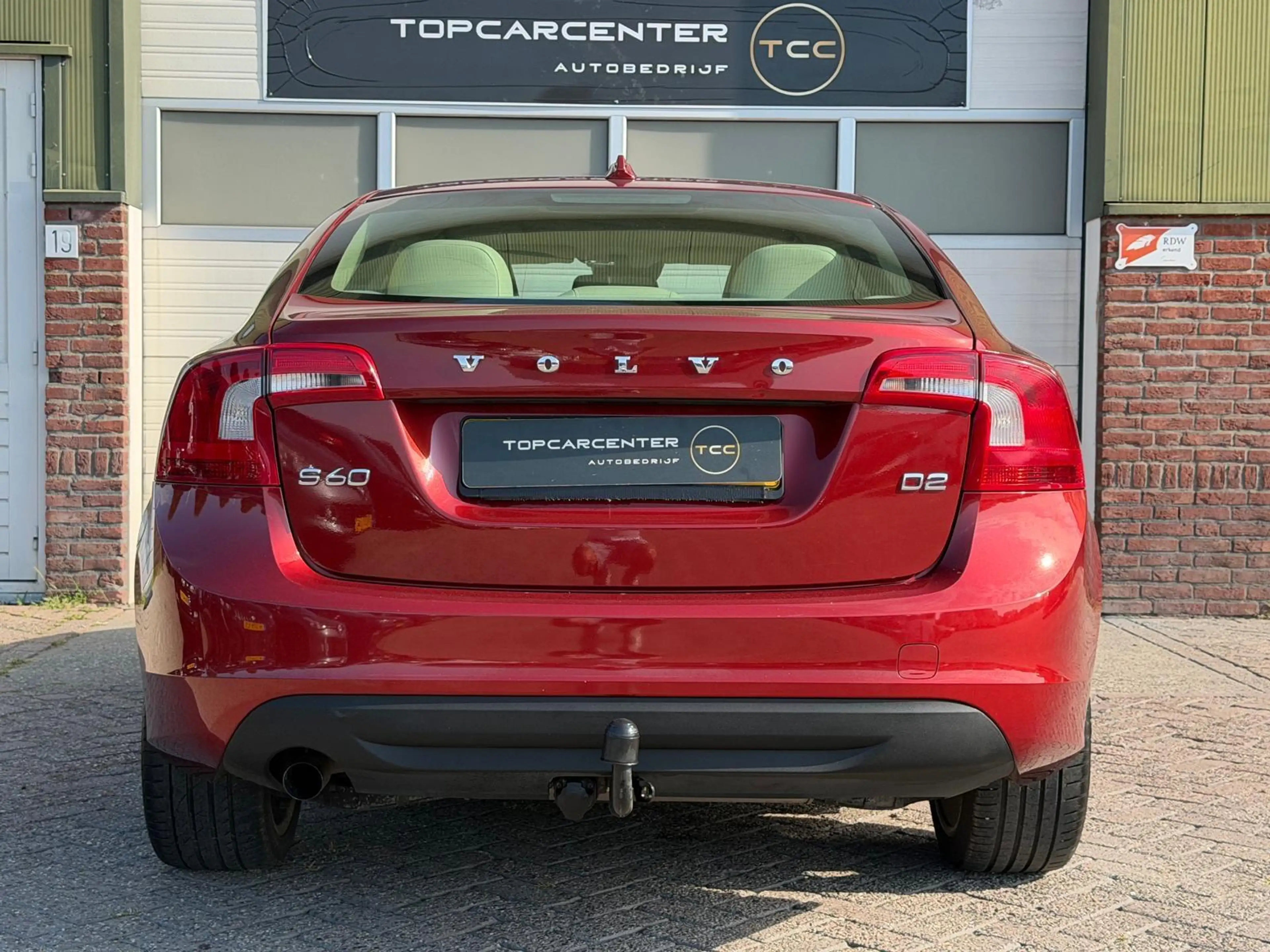 Volvo S60 1.6 D2 Summum/AIRCO/TREKH/NAVI/LEER/CRUISE/APK — photo 7