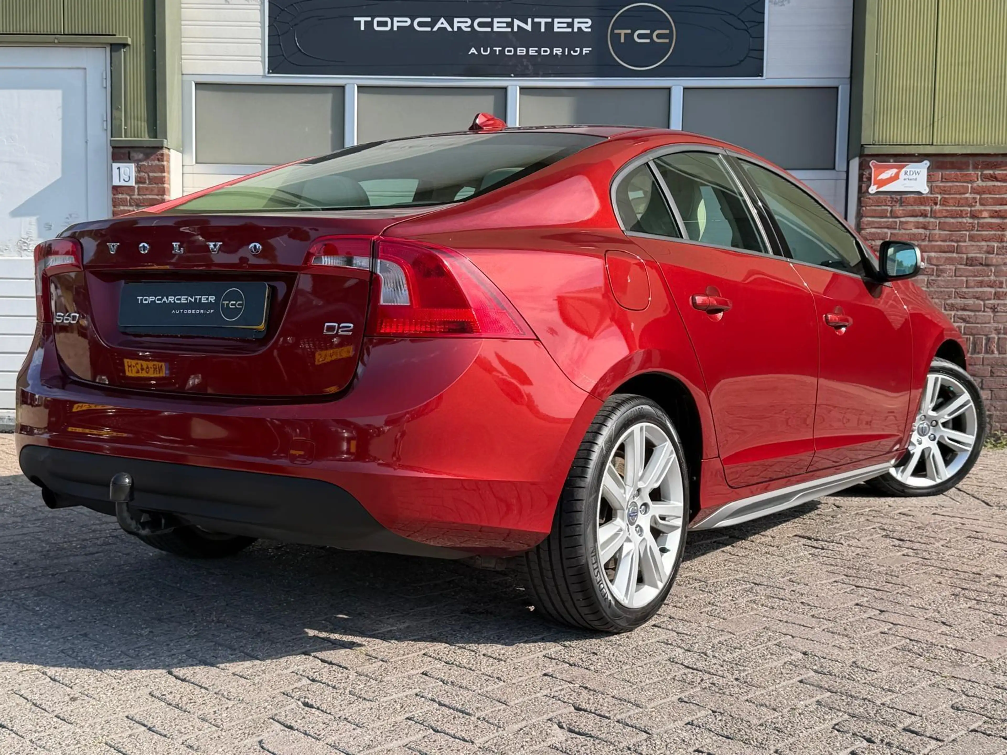 Volvo S60 1.6 D2 Summum/AIRCO/TREKH/NAVI/LEER/CRUISE/APK — photo 6