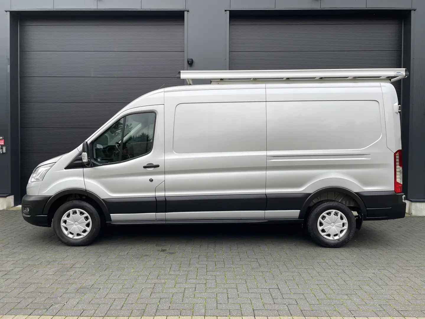 Ford Transit 2.0 EcoBlue / 2T / L3 H2 / € 17.347 Ex. BTW Grau - 2