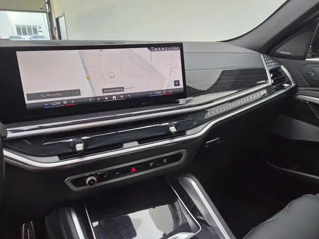 BMW X6 view 10