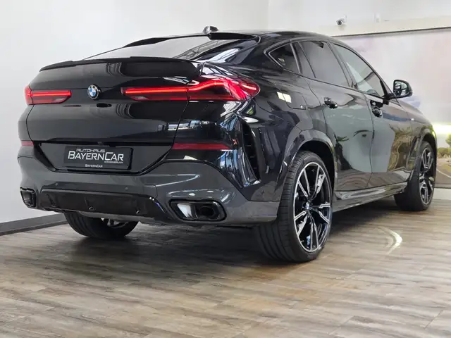 BMW X6 view 6