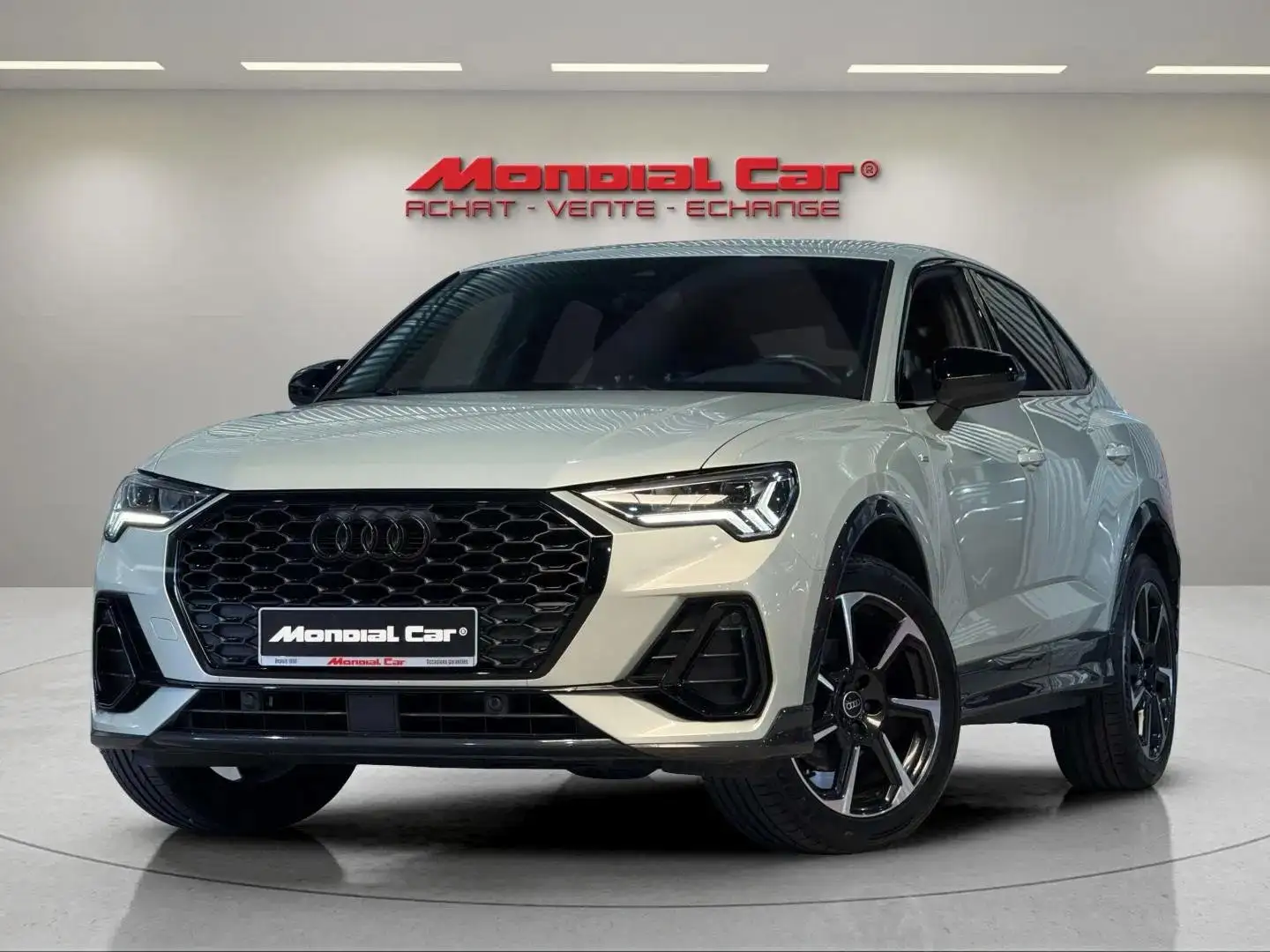 Audi Q3 Q3 PHEV 45 TFSIe S line S tronic * Carplay * Argent - 1