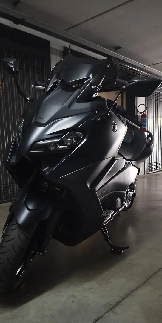 Yamaha TMAX 560 Base Nero - 2