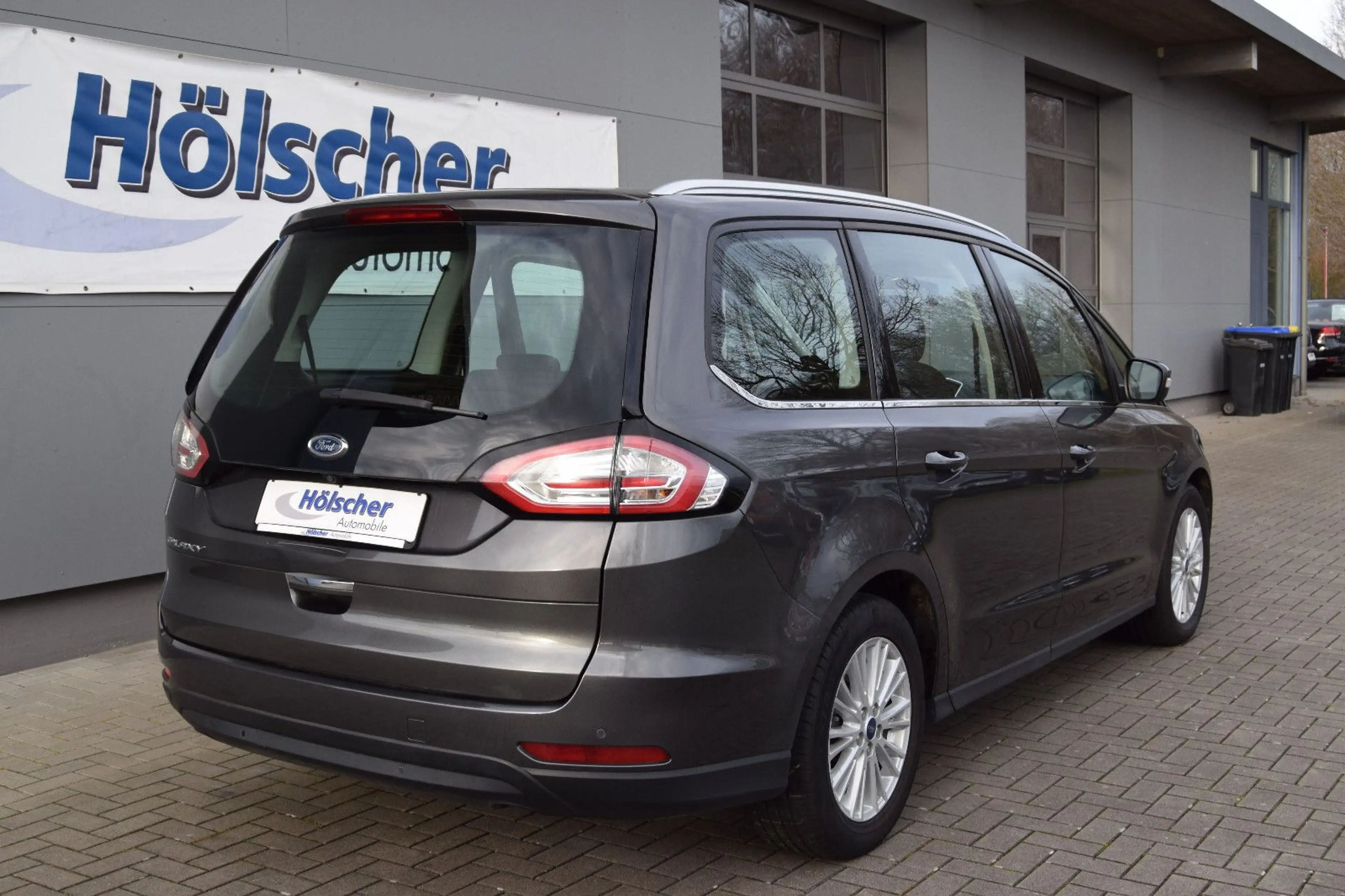 Ford Galaxy Titanium!AUTOMATIK!7 Sitzer,Navi,Kam,,,,, — photo 2