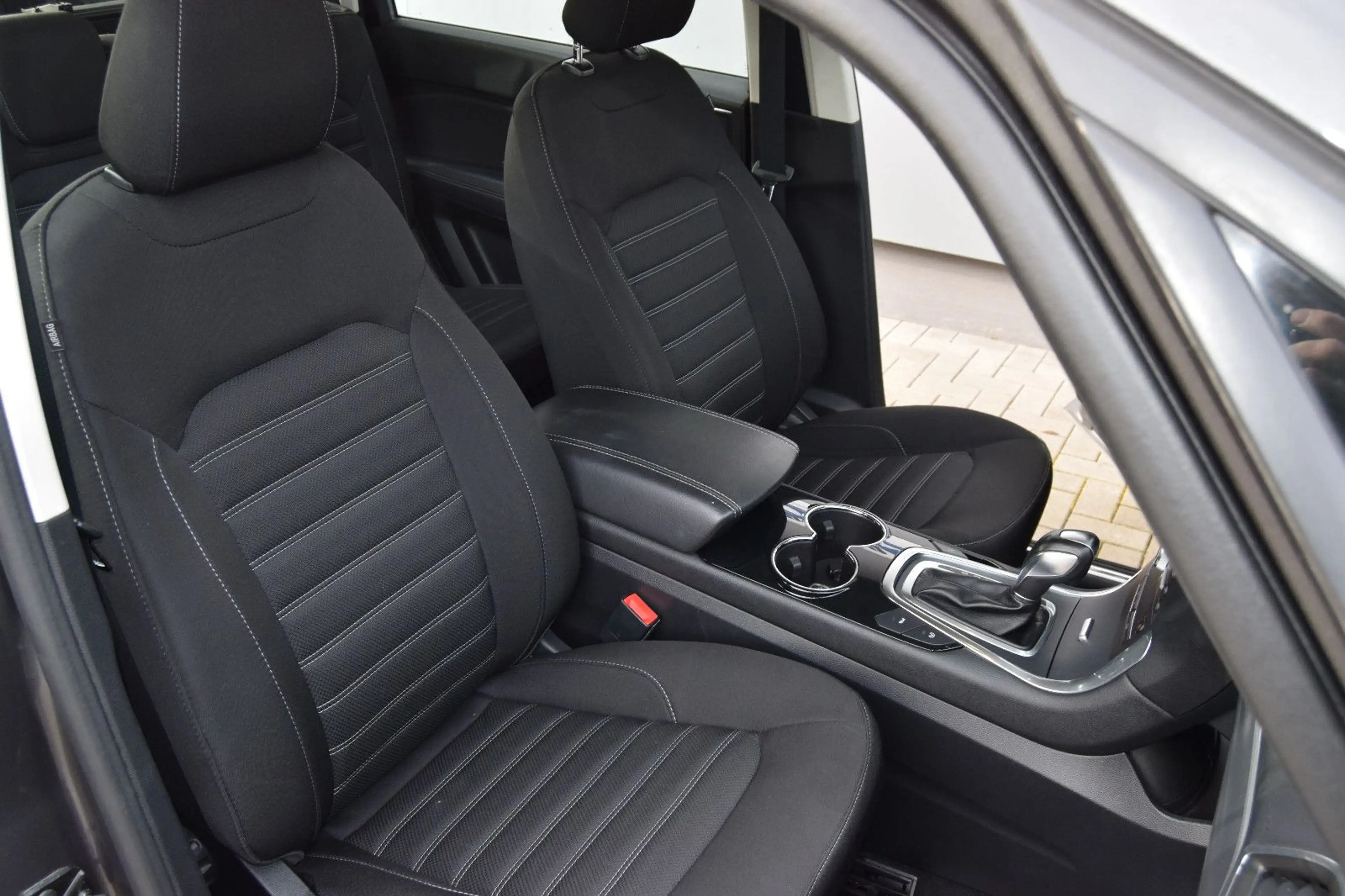 Ford Galaxy Titanium!AUTOMATIK!7 Sitzer,Navi,Kam,,,,, — photo 14