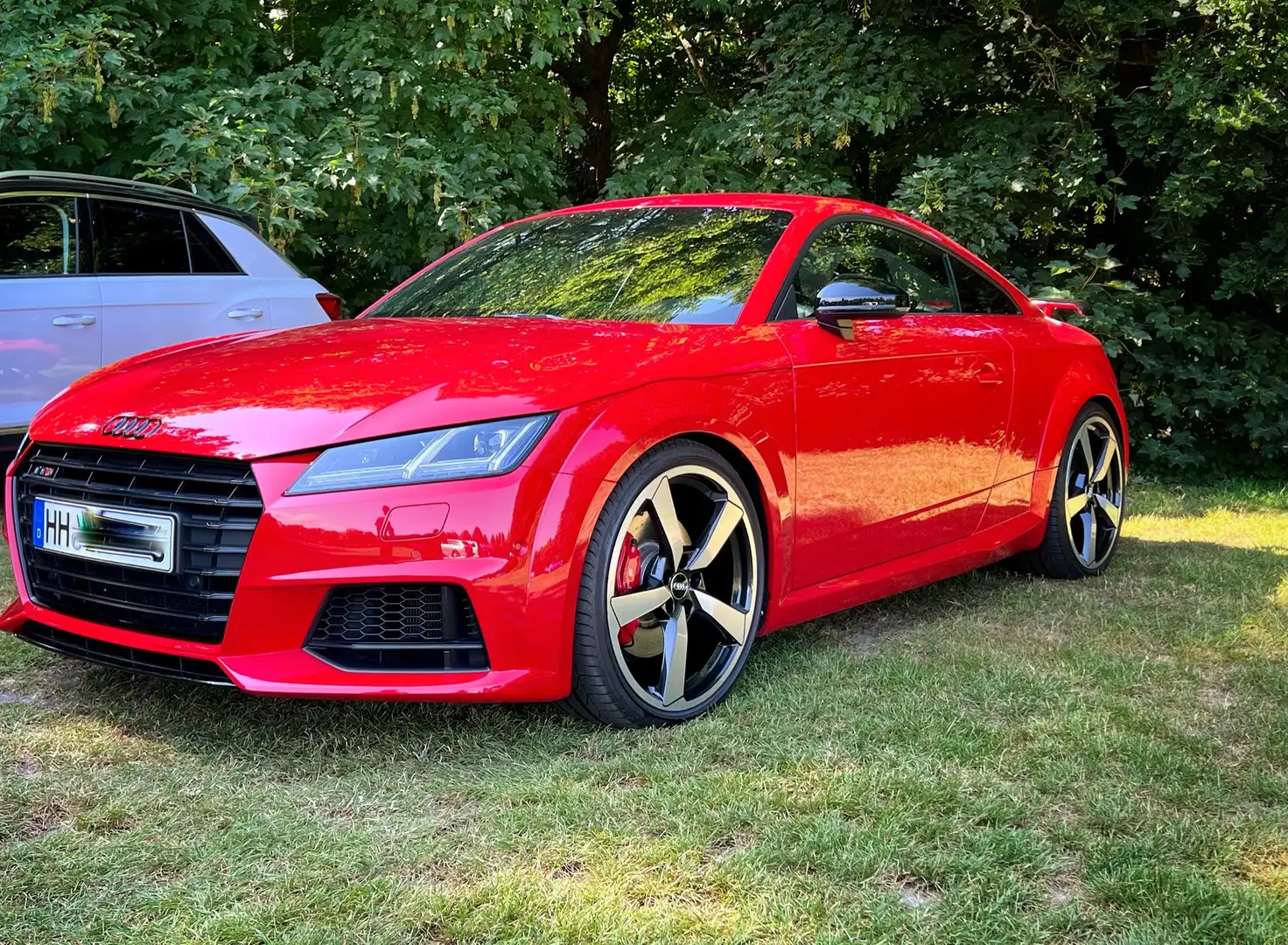 Audi TTS Coupe S tronic Red - 1