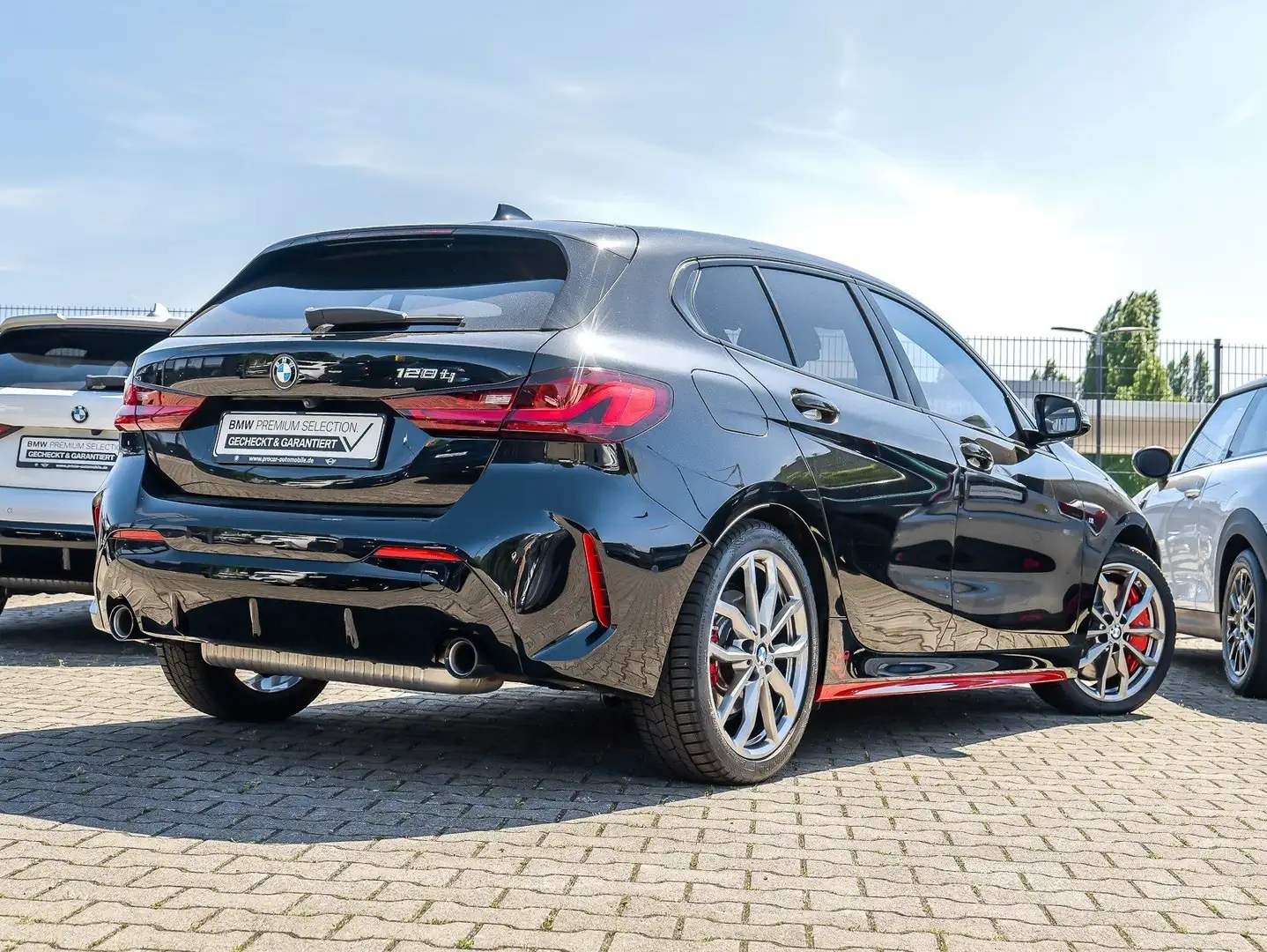 BMW 128 ti 5-Türer M Sport Pano HuD LED RFK HiFi DAB Schwarz - 2