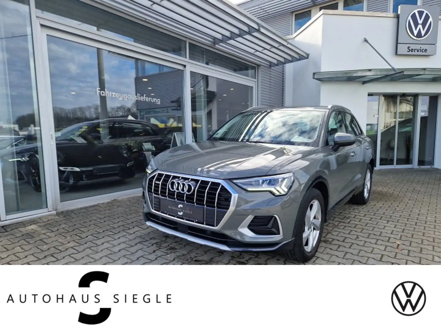 Audi Q3 40 2.0 TDI quattro advanced S-tronic Navi ACC Matr Grau - 1