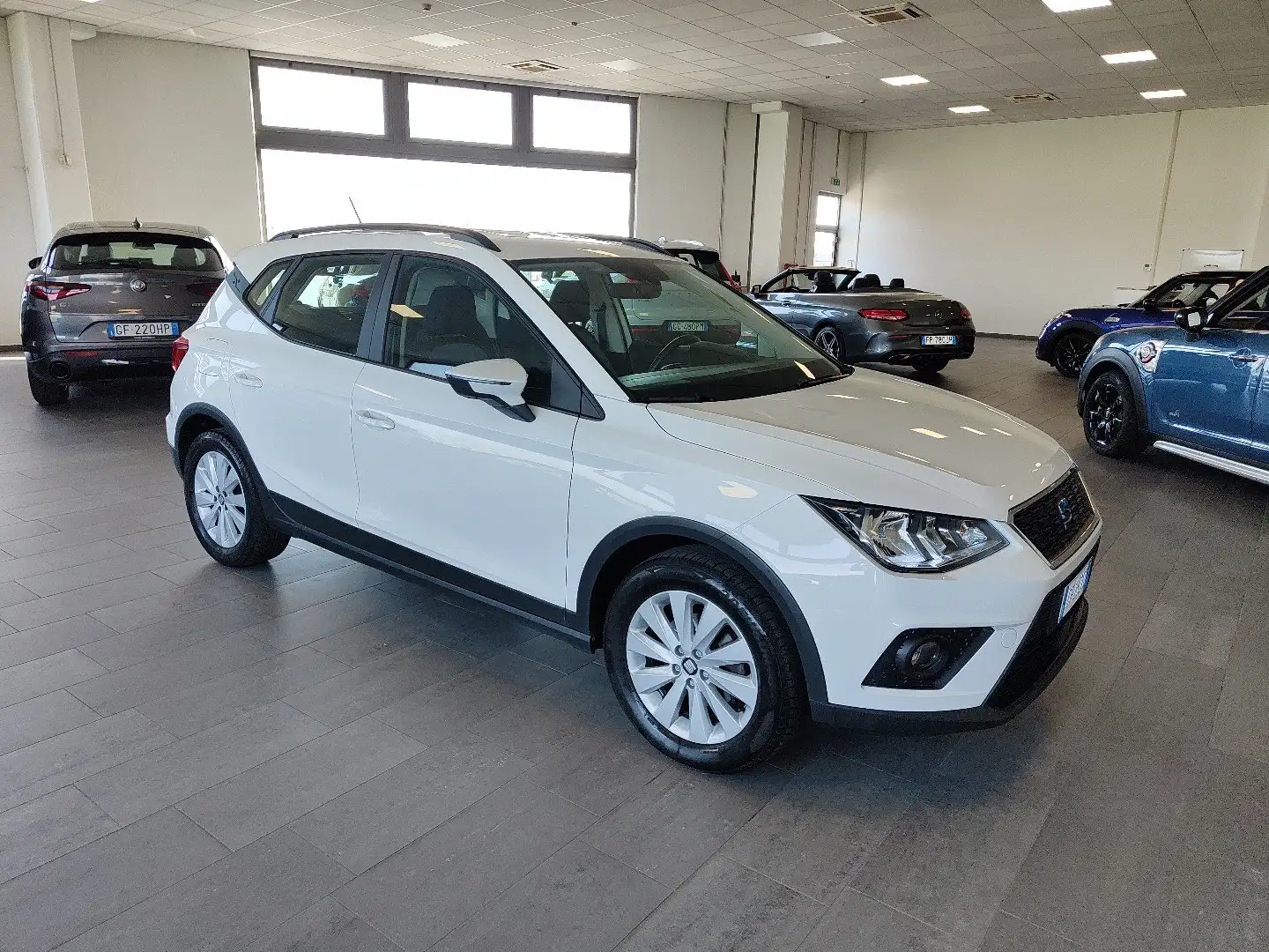 SEAT Arona 1.0 TGI 90cv Style Metano Navi Clima Sensori DAB Blanc - 2
