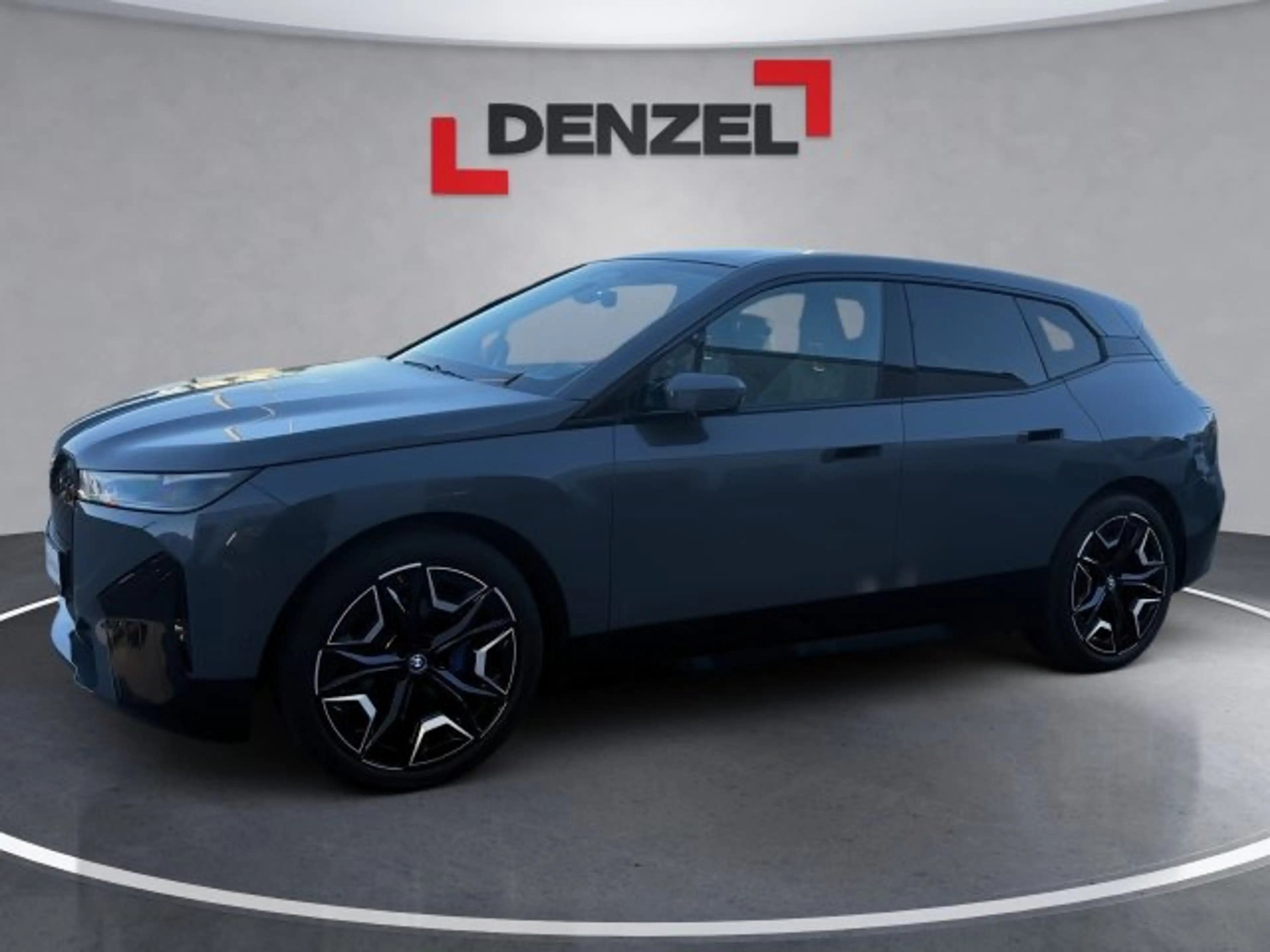 BMW iX xDrive40 I20 XE2 — photo 2