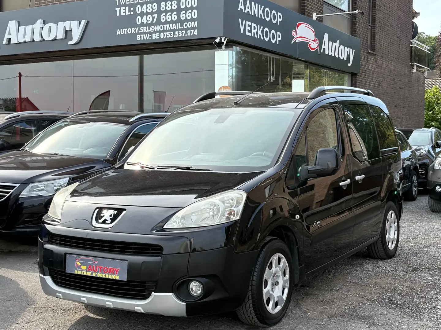 Peugeot Partner Partner Tepee 1.6 HDi X-Line FAP Negro - 1