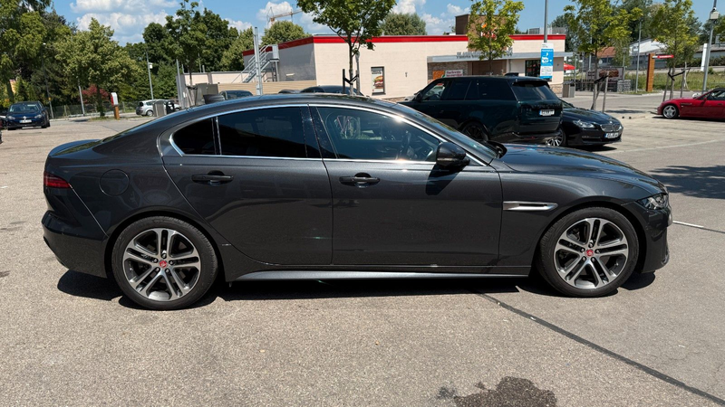 Jaguar XE R-Dynamic SE/360°/PANO/ACC/LED — photo 6