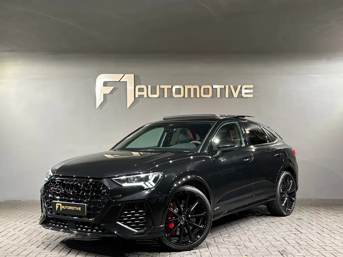 Audi RS Q3 RSQ3 Sportback 2.5 TFSI Pano|RS Seat|Keyles|SONOS| Zwart - 1