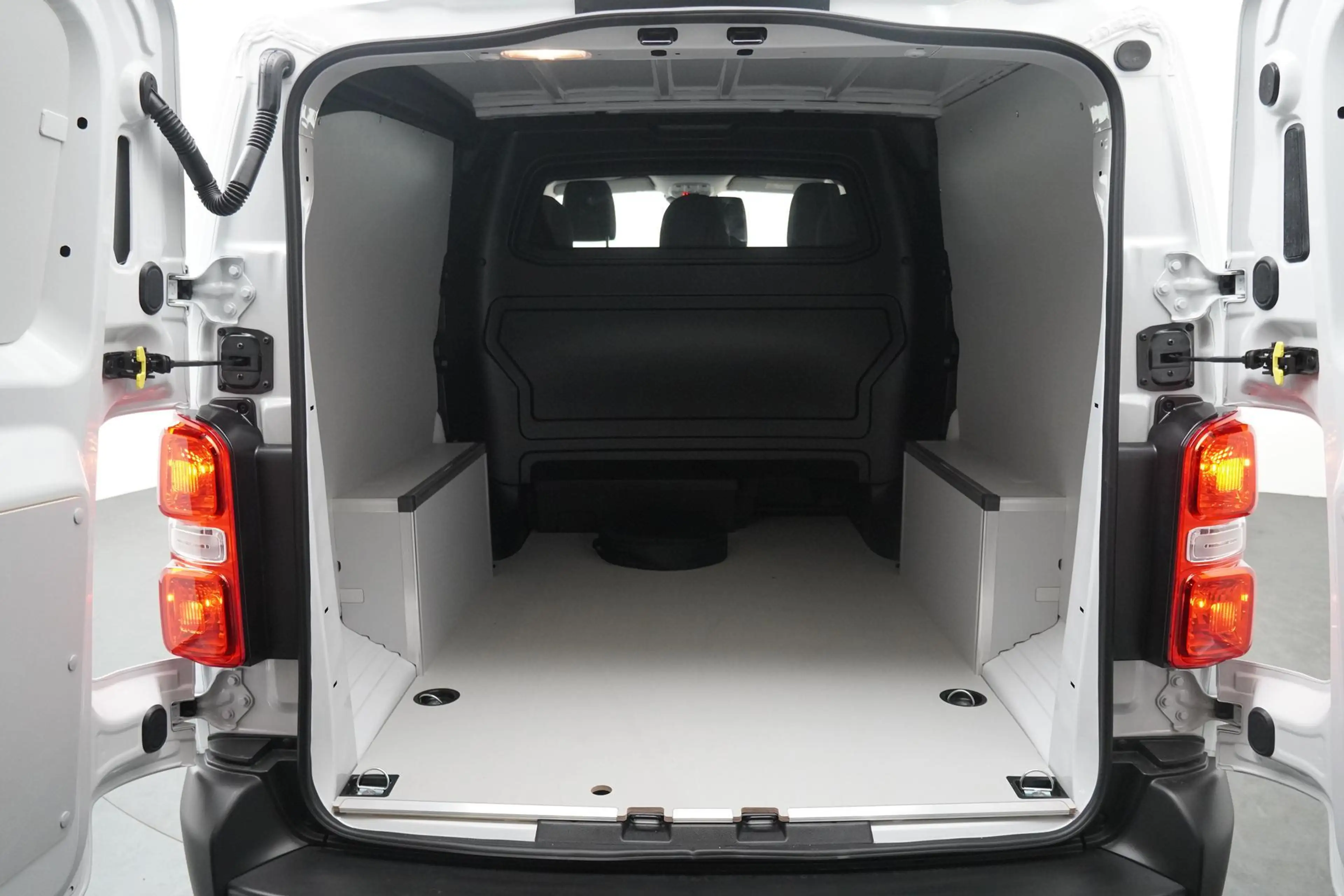 Opel Vivaro-e Electric L3 50 kWh Dubbele Cabine 6 Pers! | Nieuw! — photo 3