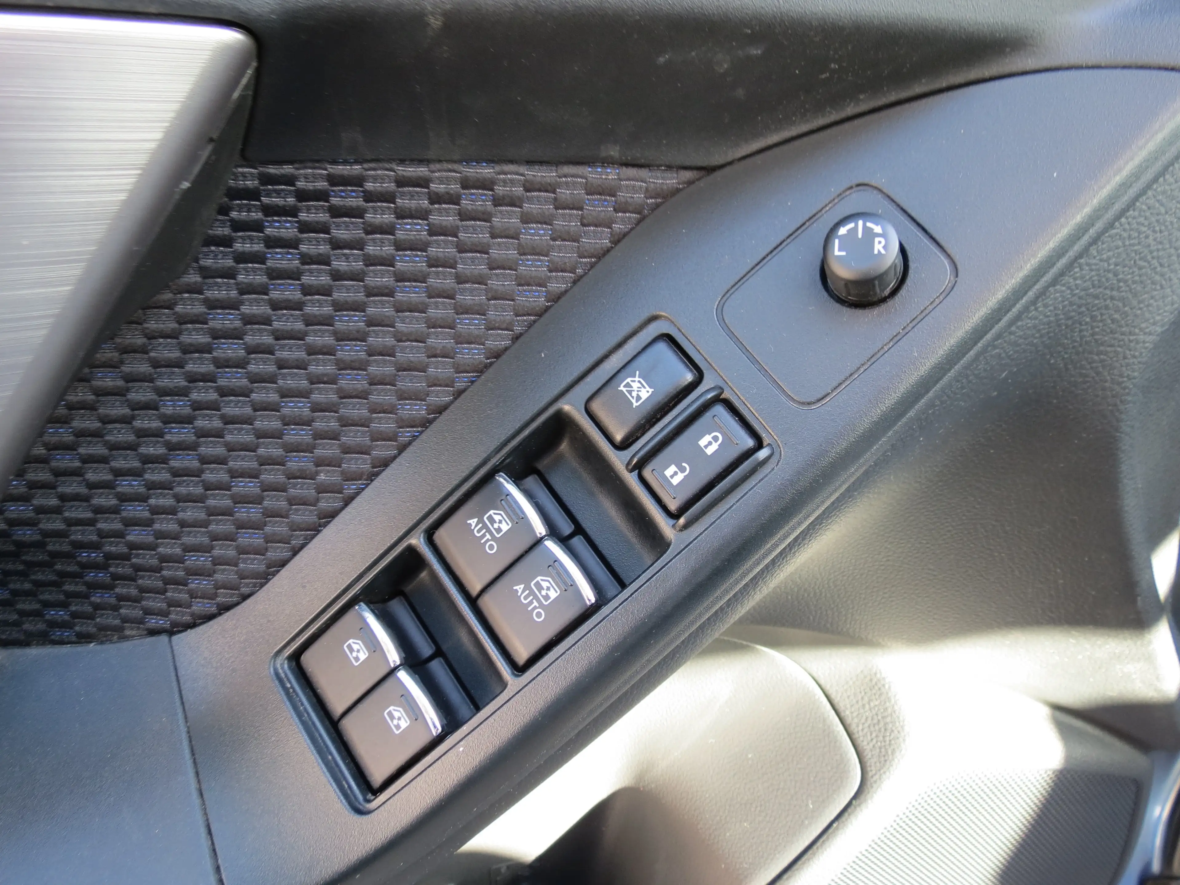 Subaru Forester Active 4x4 Allwetter!!Alu!! AHK!!Klimaut.! — photo 13