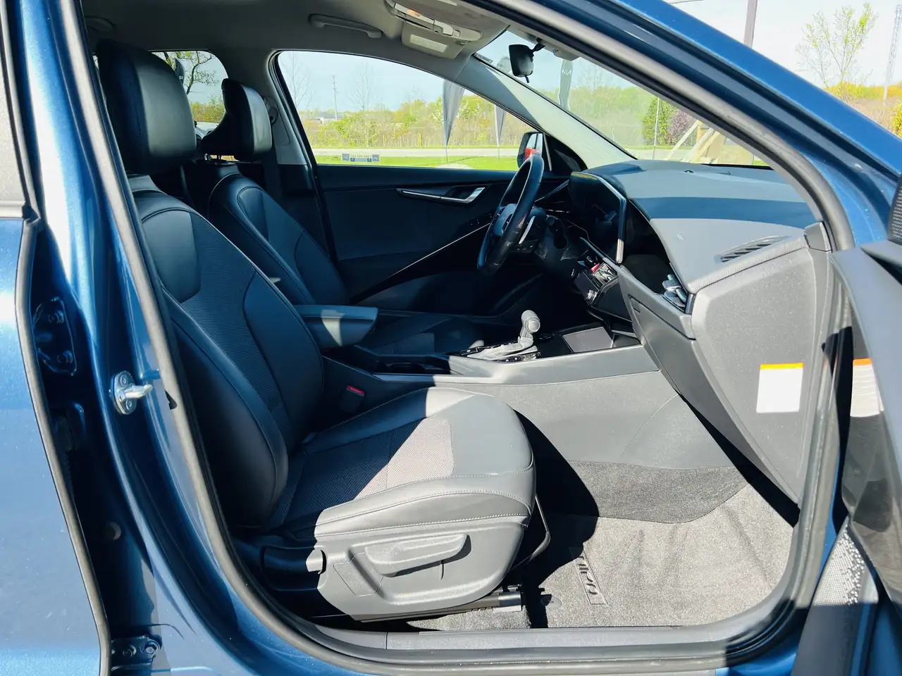 Kia Niro снимка Kia Niro
