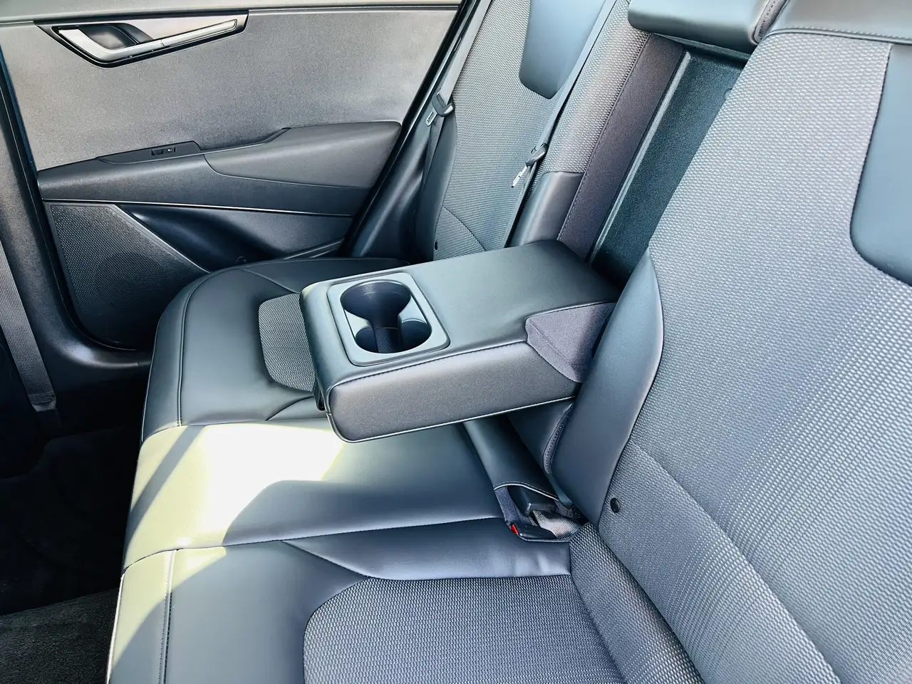Kia Niro снимка Kia Niro
