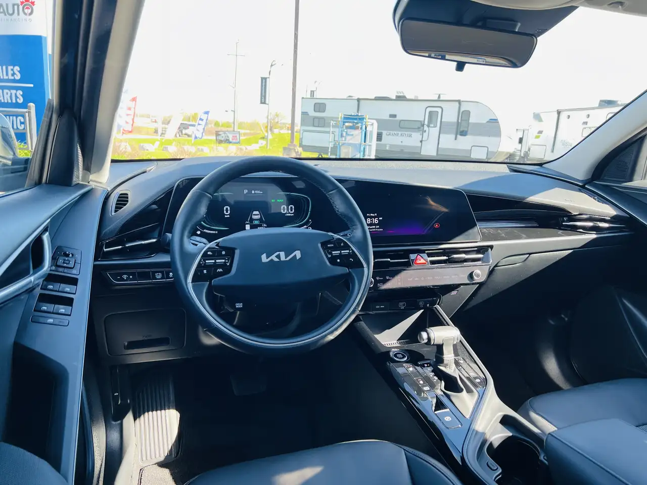 Kia Niro снимка Kia Niro