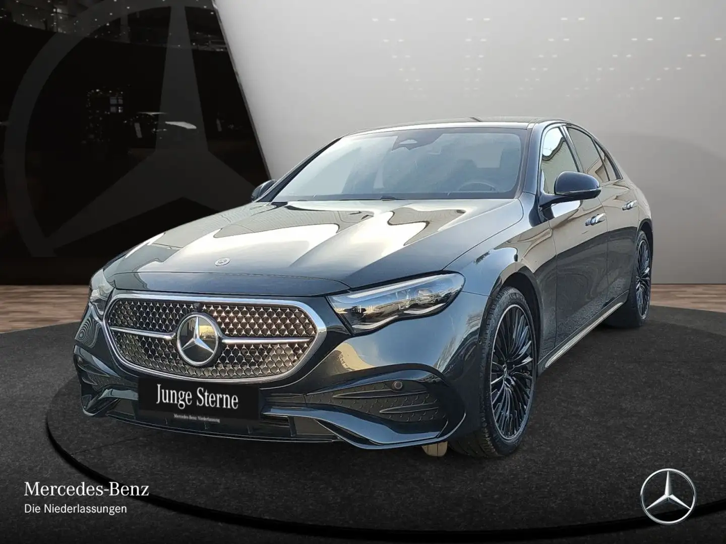 Mercedes-Benz E 300 de Hybrid AMG 360° Distr. Night Spurhalt-Ass Grau - 2