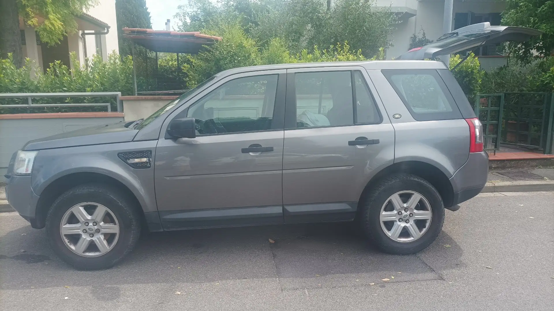 Land Rover Freelander 2.2 td4 SE - 1