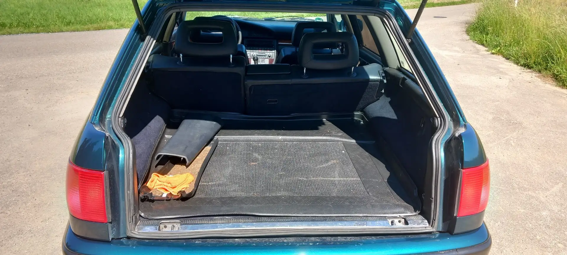 Audi 100 Avant 2.8 E - 2