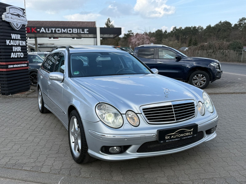 Mercedes-Benz E 350 AMG STYLING GLASDACH-SHZG-NAVI-XENON-LEDER