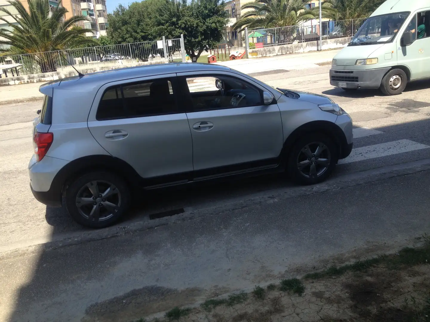 Toyota Urban Cruiser Urban Cruiser 1.4 d-4d Luxury Awd Argento - 1