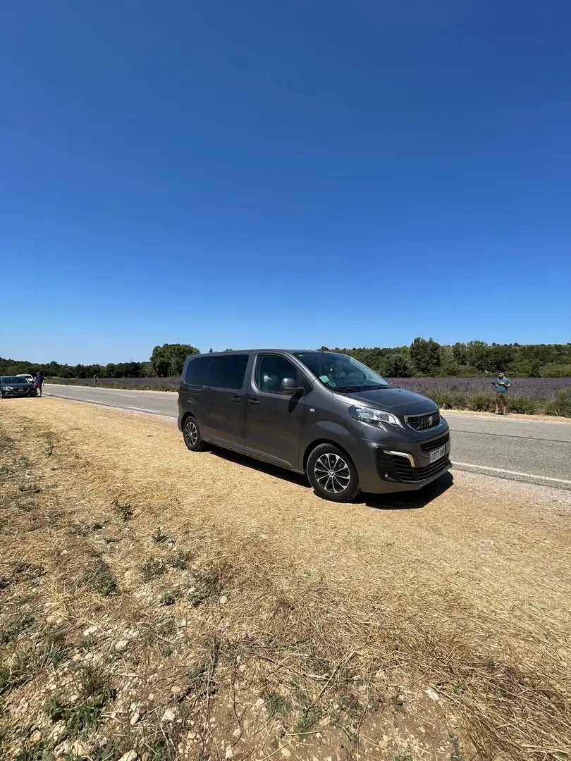 Peugeot Traveller Traveller 2.0BlueHDI 150 Business Gris - 1