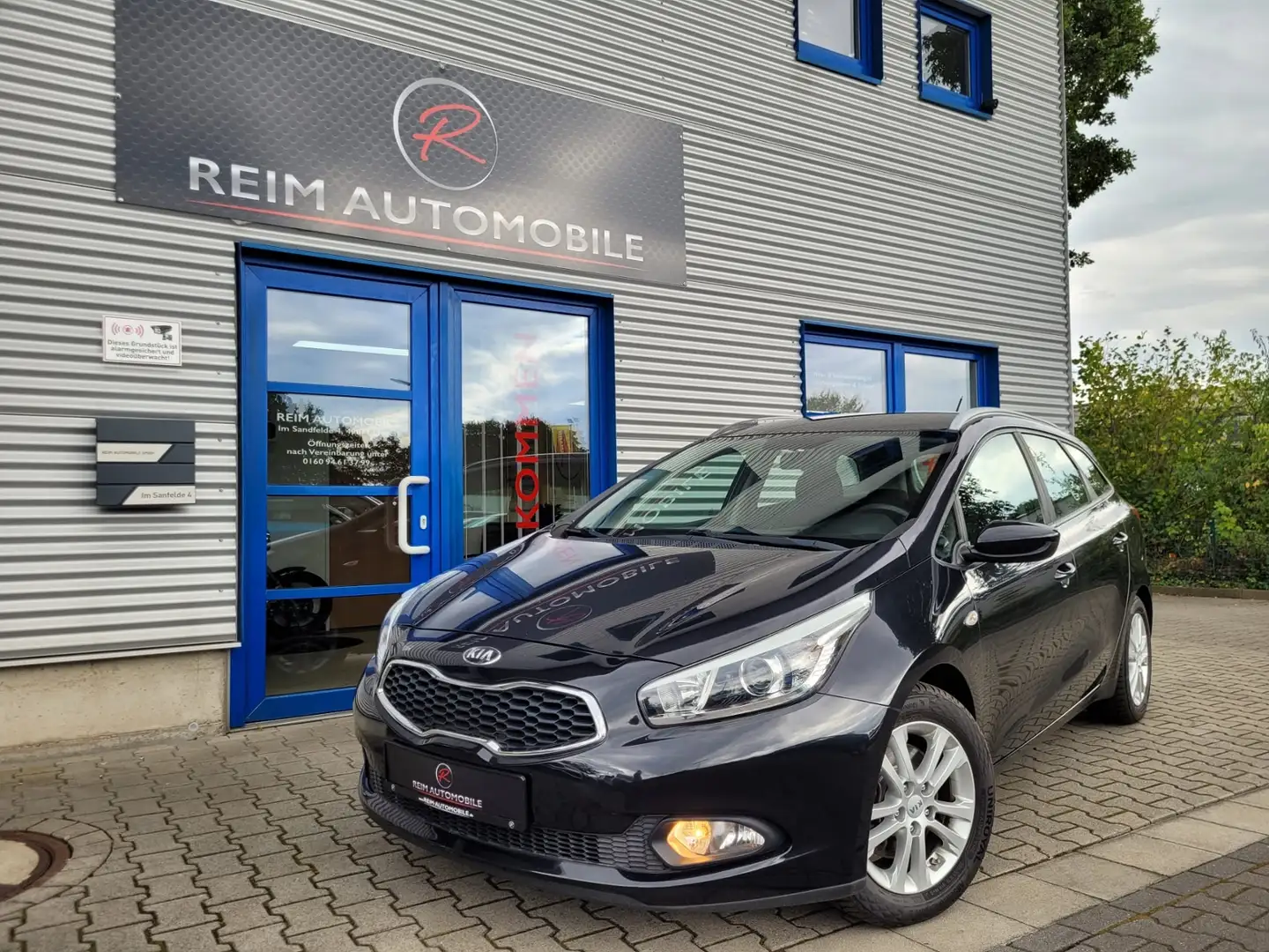 Kia Ceed SW / cee'd SW 1.4 Attract *KLIMA*PDC*ALU*RADIO* Schwarz - 1