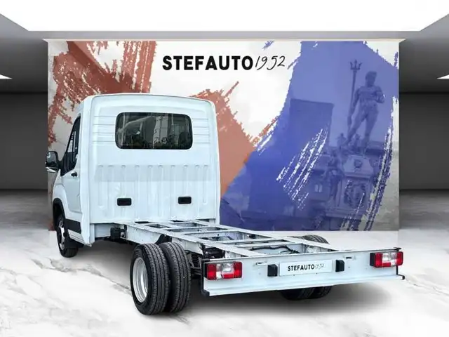 Maxus Deliver 9 view 5