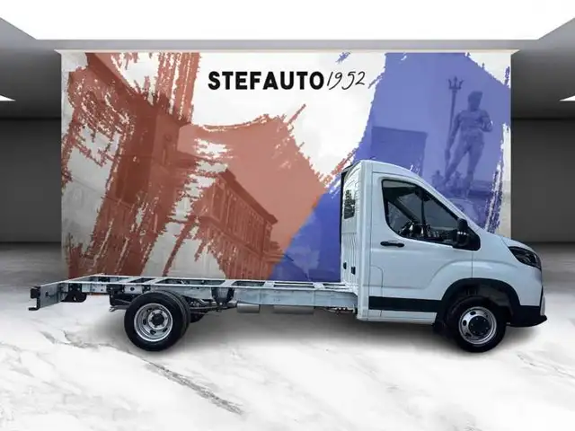 Maxus Deliver 9 view 2