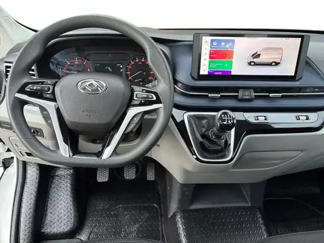 Maxus Deliver 9 view 13